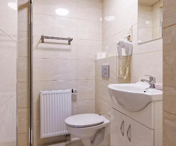 Pensjon Polska 2* Познань